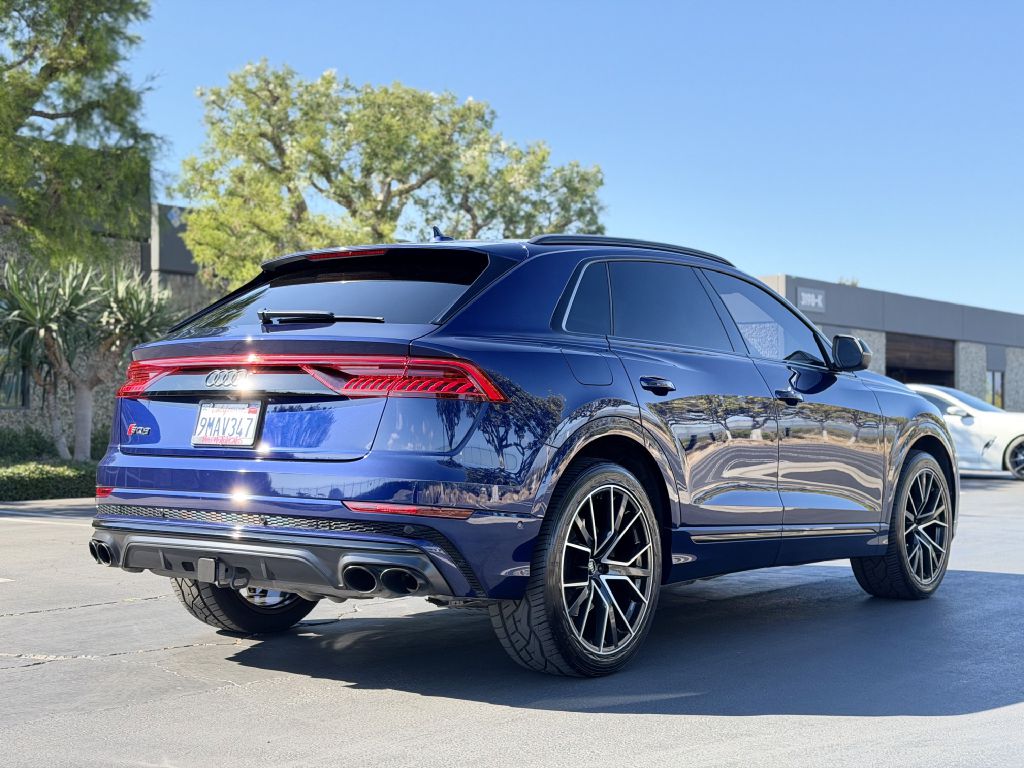 Photo 4 of this AUDI SQ8