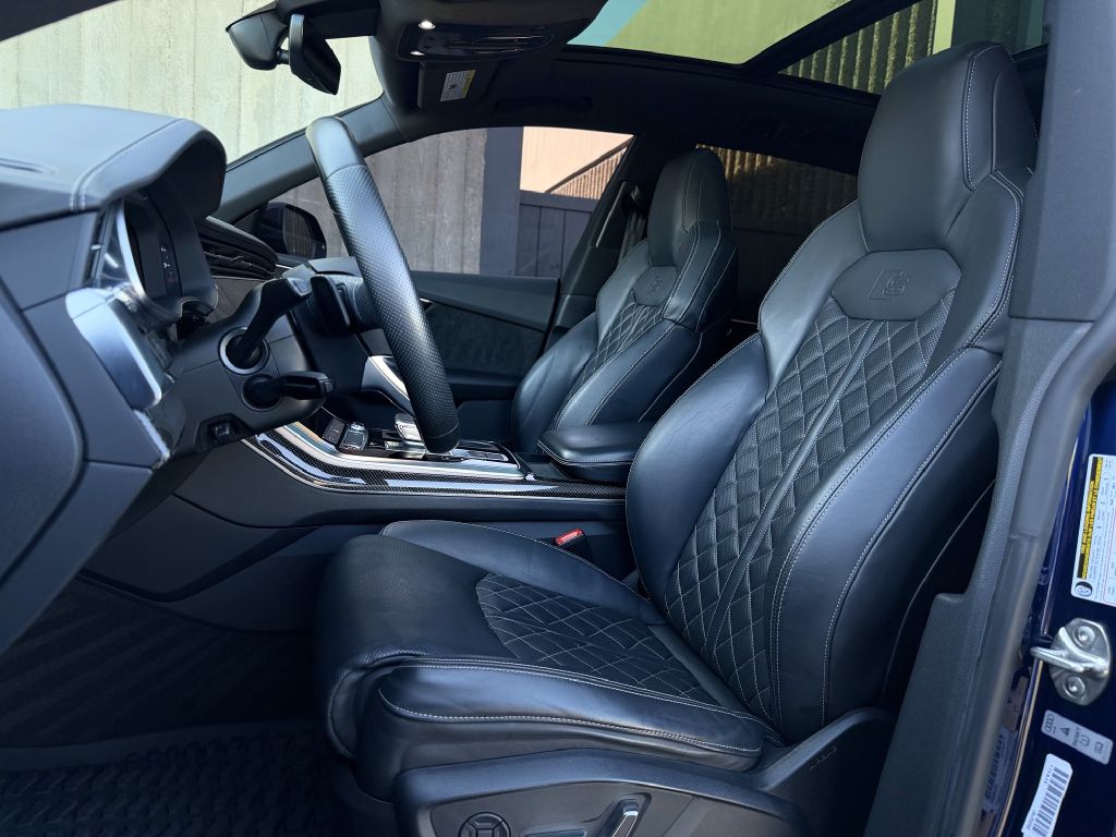 Photo 11 of this AUDI SQ8