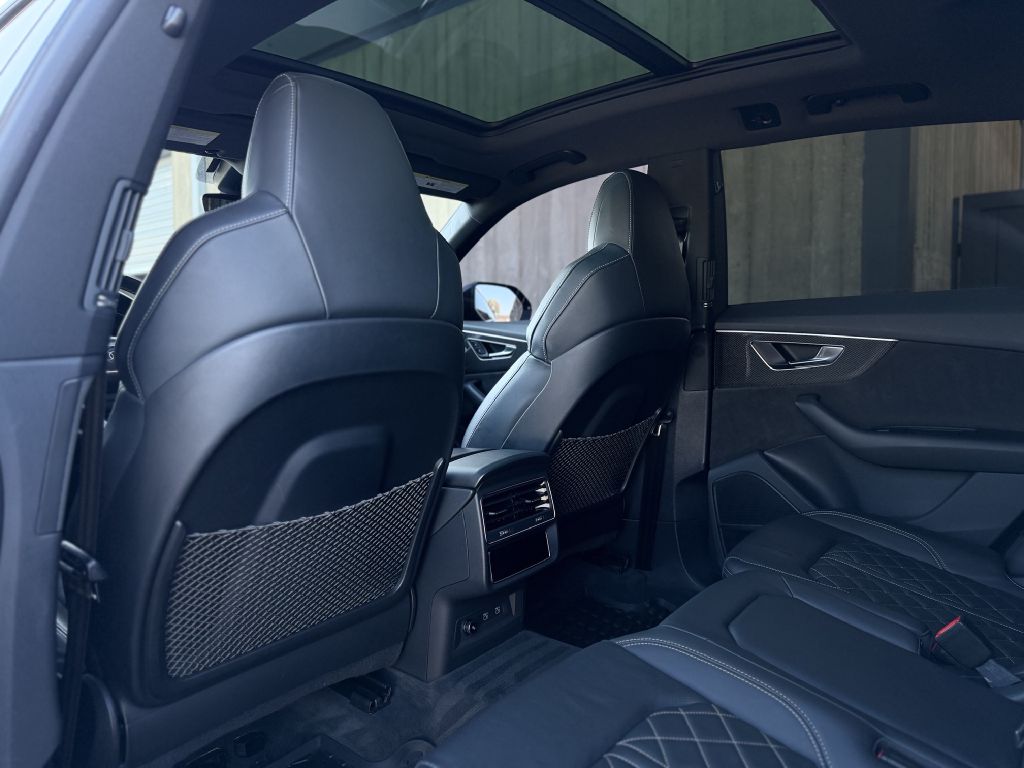 Photo 13 of this AUDI SQ8