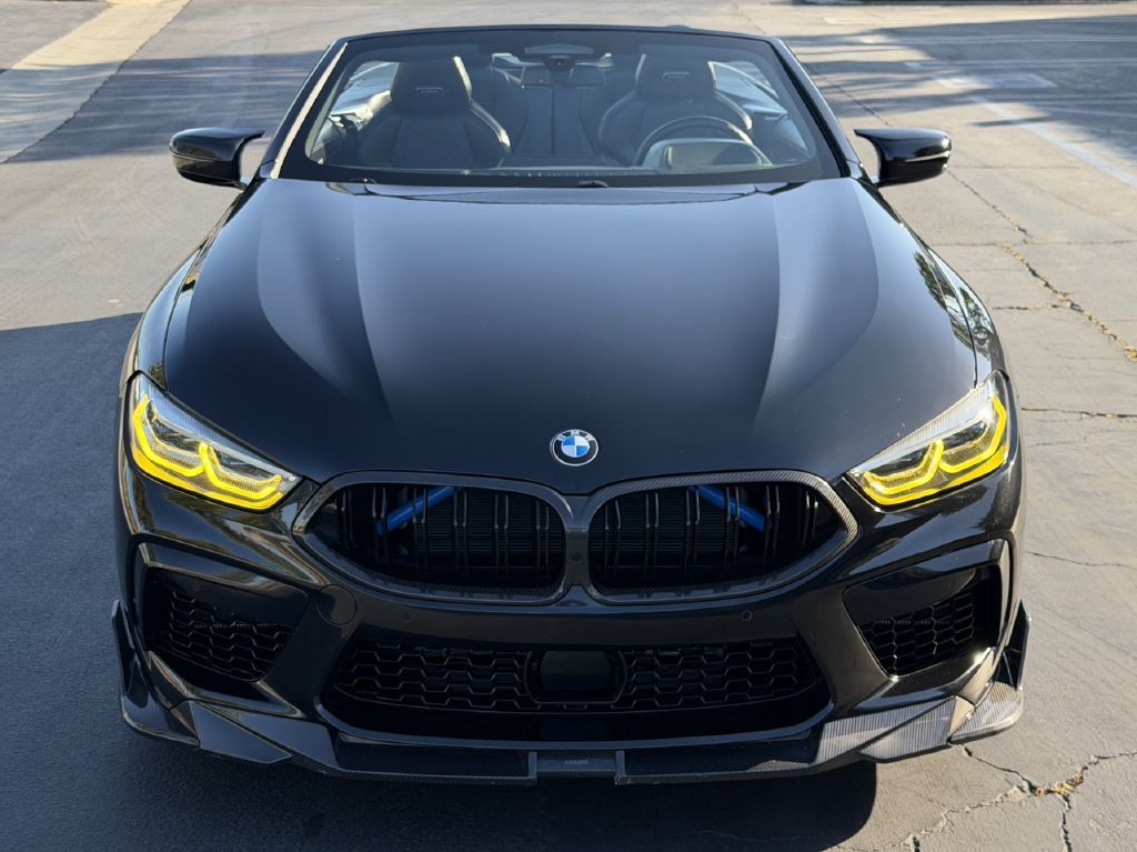 Photo 4 of this BMW M8
