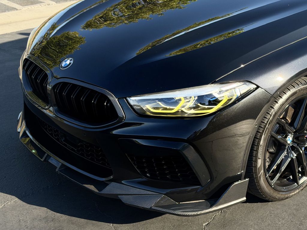 Photo 11 of this BMW M8