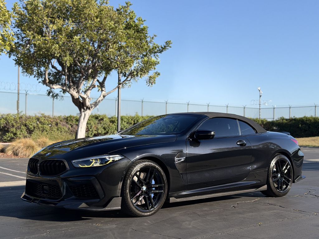 Photo 15 of this BMW M8