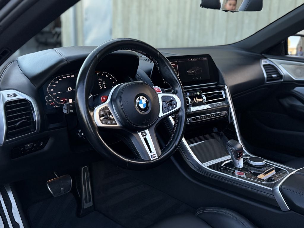 Photo 20 of this BMW M8