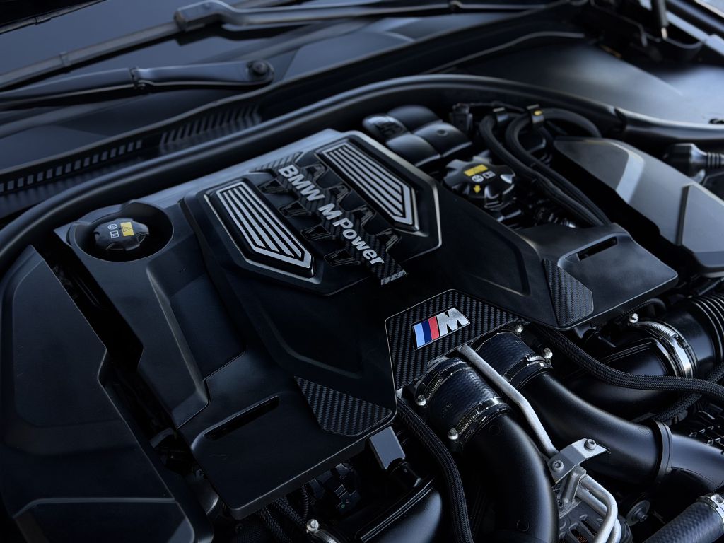 Photo 30 of this BMW M8