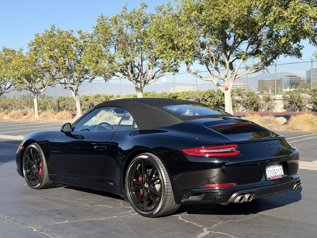 Photo 12 of this PORSCHE 911