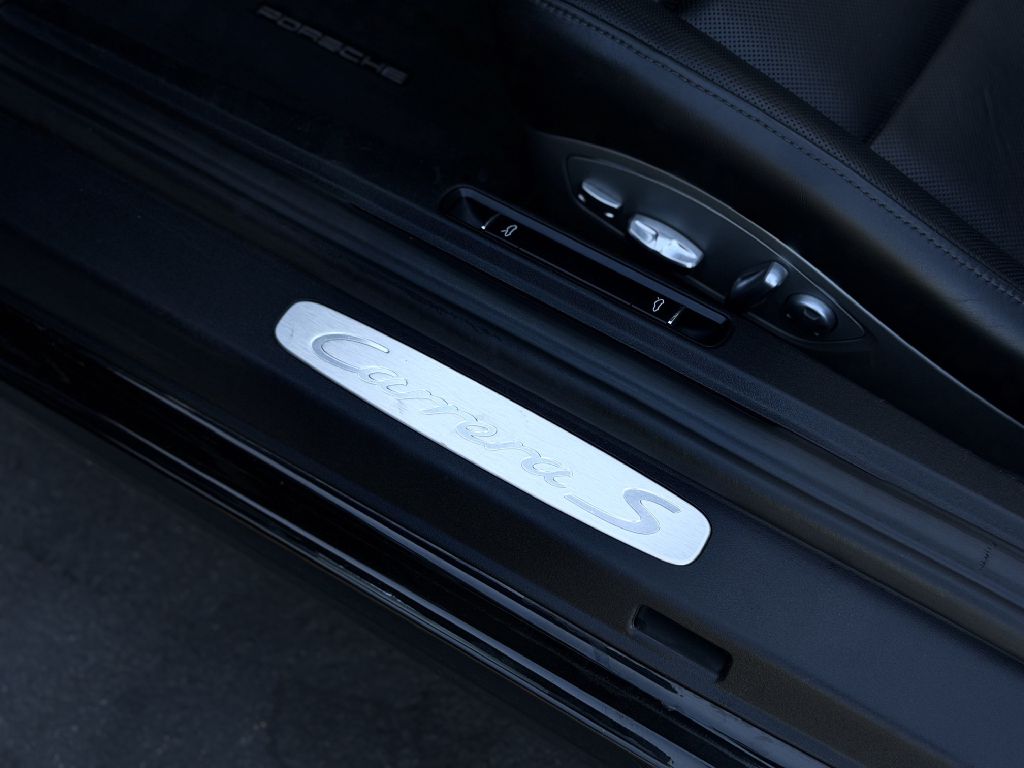 Photo 17 of this PORSCHE 911