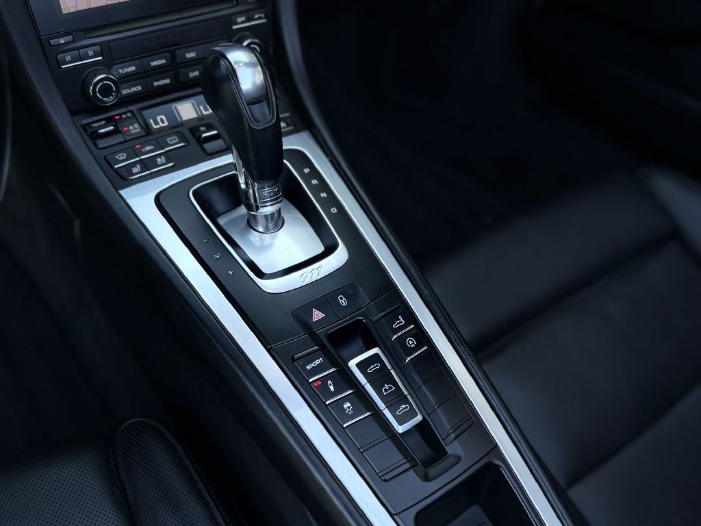 Photo 21 of this PORSCHE 911