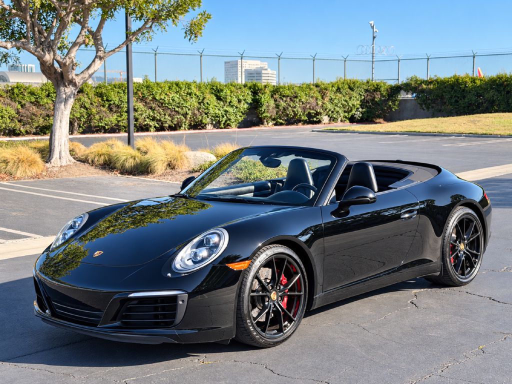 2017 PORSCHE 911