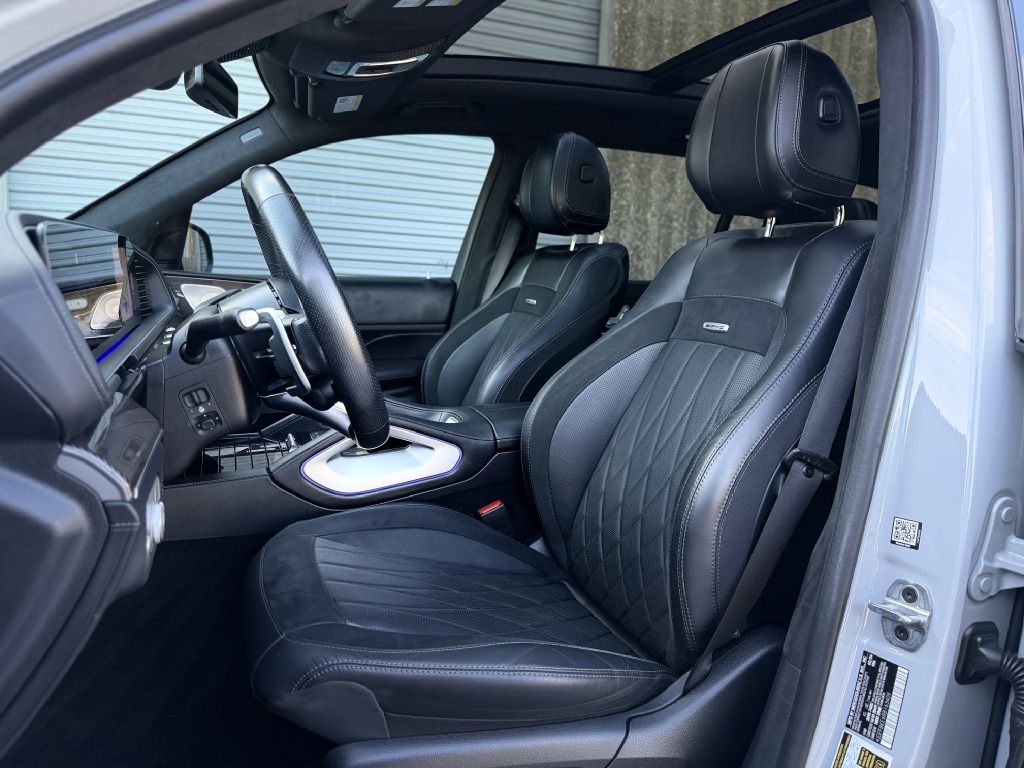 Photo 12 of this MERCEDES-BENZ GLS