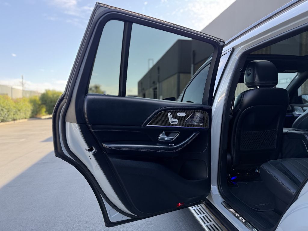 Photo 15 of this MERCEDES-BENZ GLS