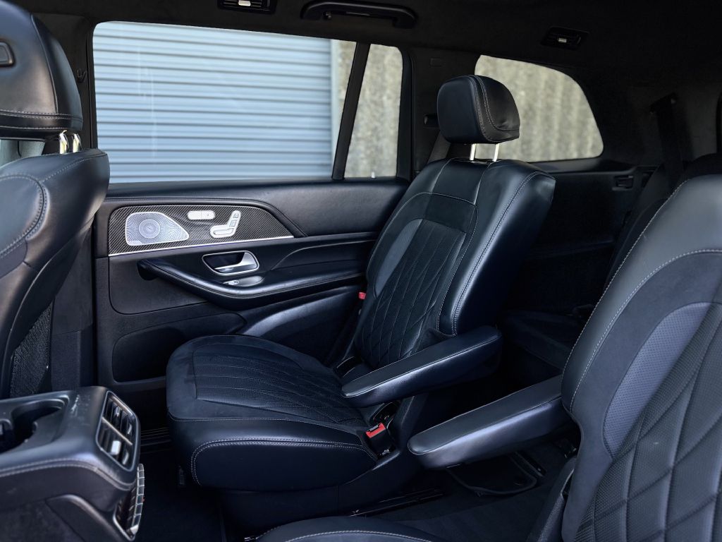 Photo 17 of this MERCEDES-BENZ GLS
