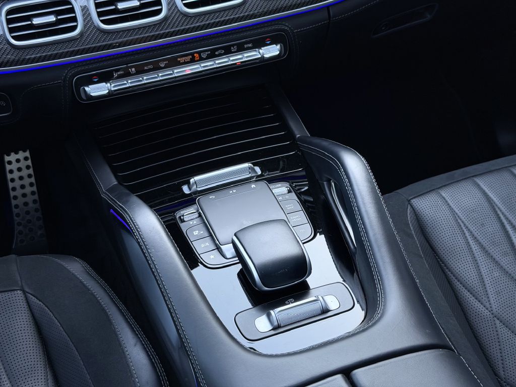 Photo 20 of this MERCEDES-BENZ GLS