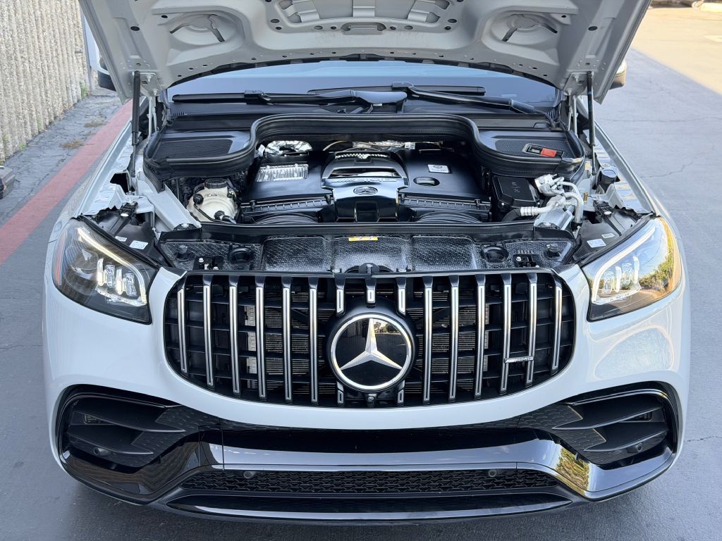 Photo 25 of this MERCEDES-BENZ GLS