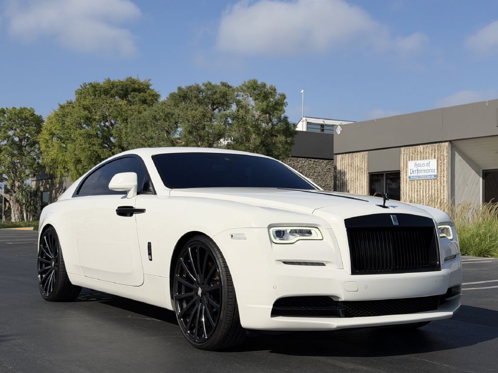 Photo 6 of this ROLLS-ROYCE WRAITH