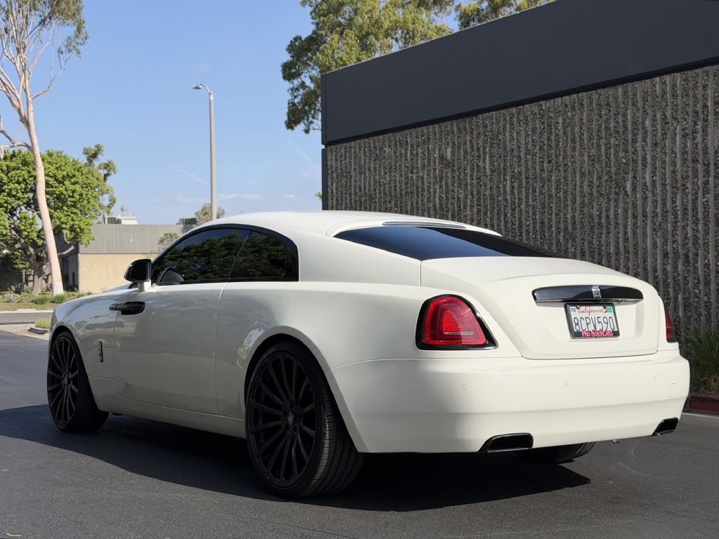 Photo 7 of this ROLLS-ROYCE WRAITH