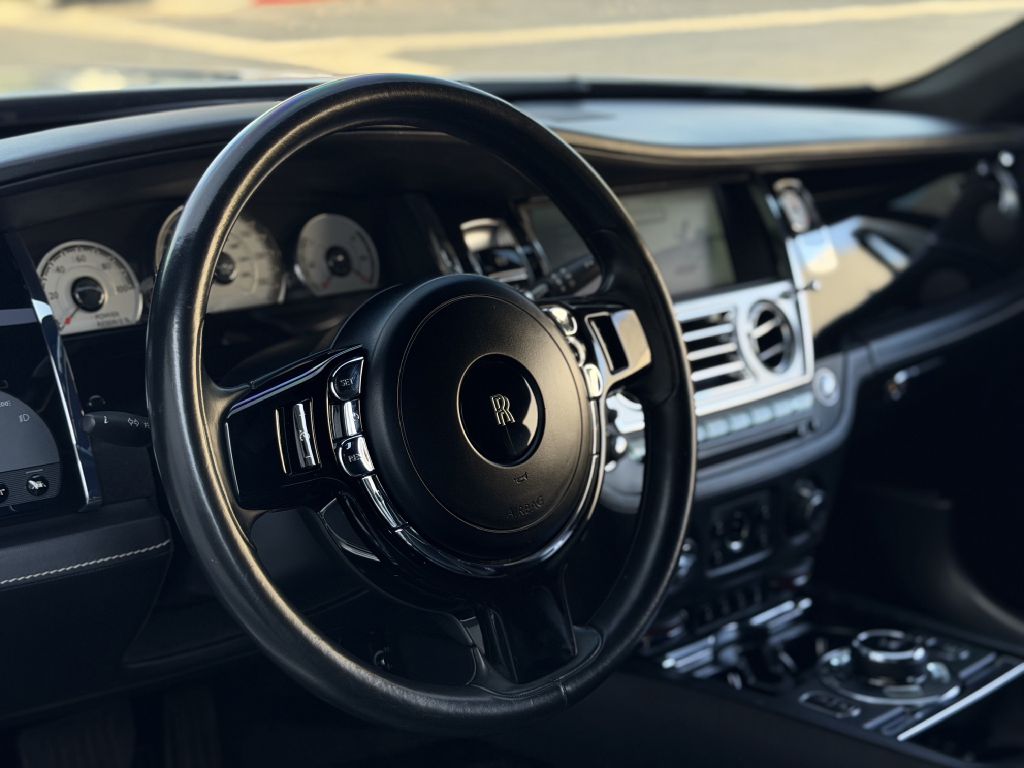 Photo 19 of this ROLLS-ROYCE WRAITH