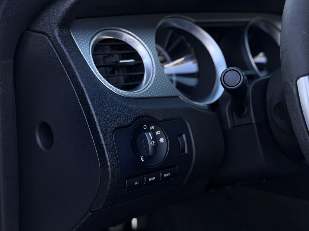 Photo 16 of this FORD MUSTANG