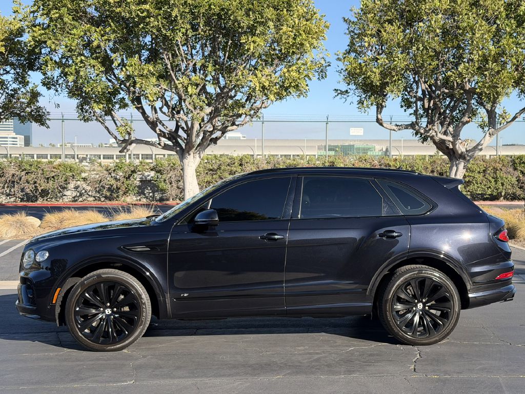 Photo 6 of this BENTLEY BENTAYGA