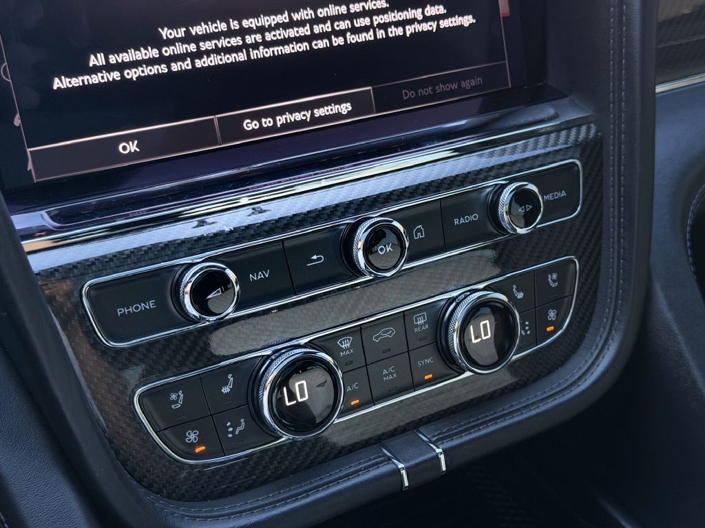 Photo 25 of this BENTLEY BENTAYGA