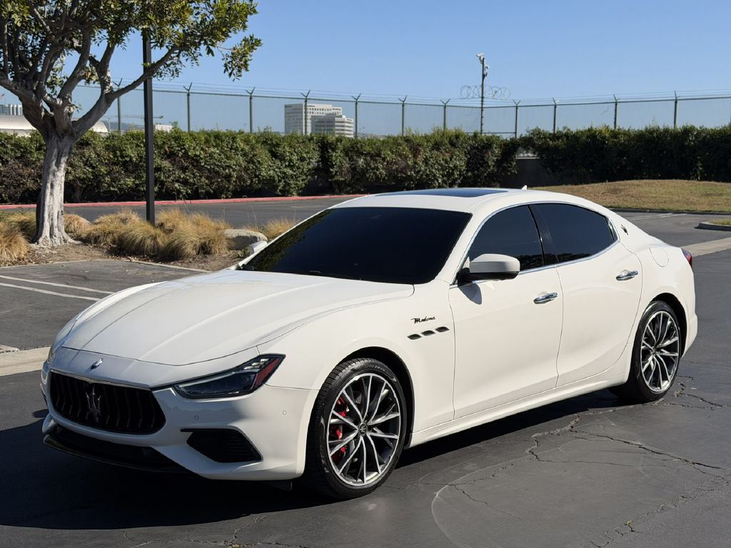 Photo 2 of this MASERATI GHIBLI