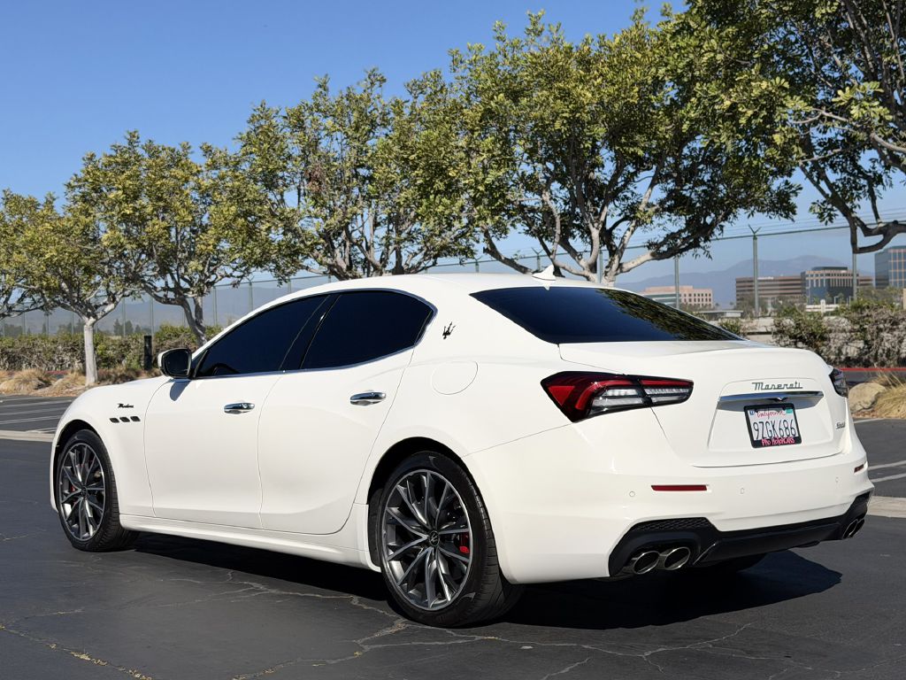 Photo 5 of this MASERATI GHIBLI