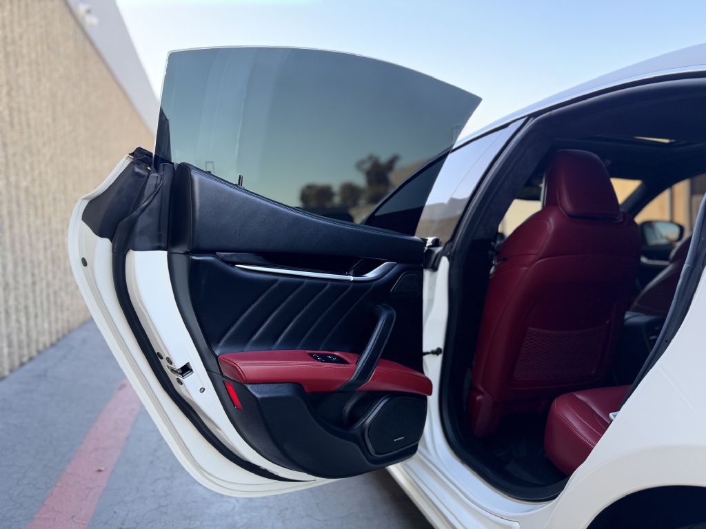 Photo 15 of this MASERATI GHIBLI