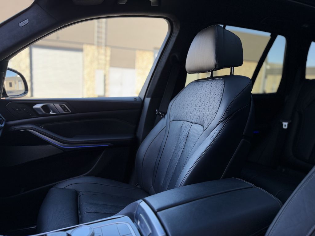 Photo 11 of this BMW X5