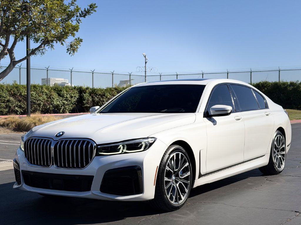 Photo 3 of this BMW 750