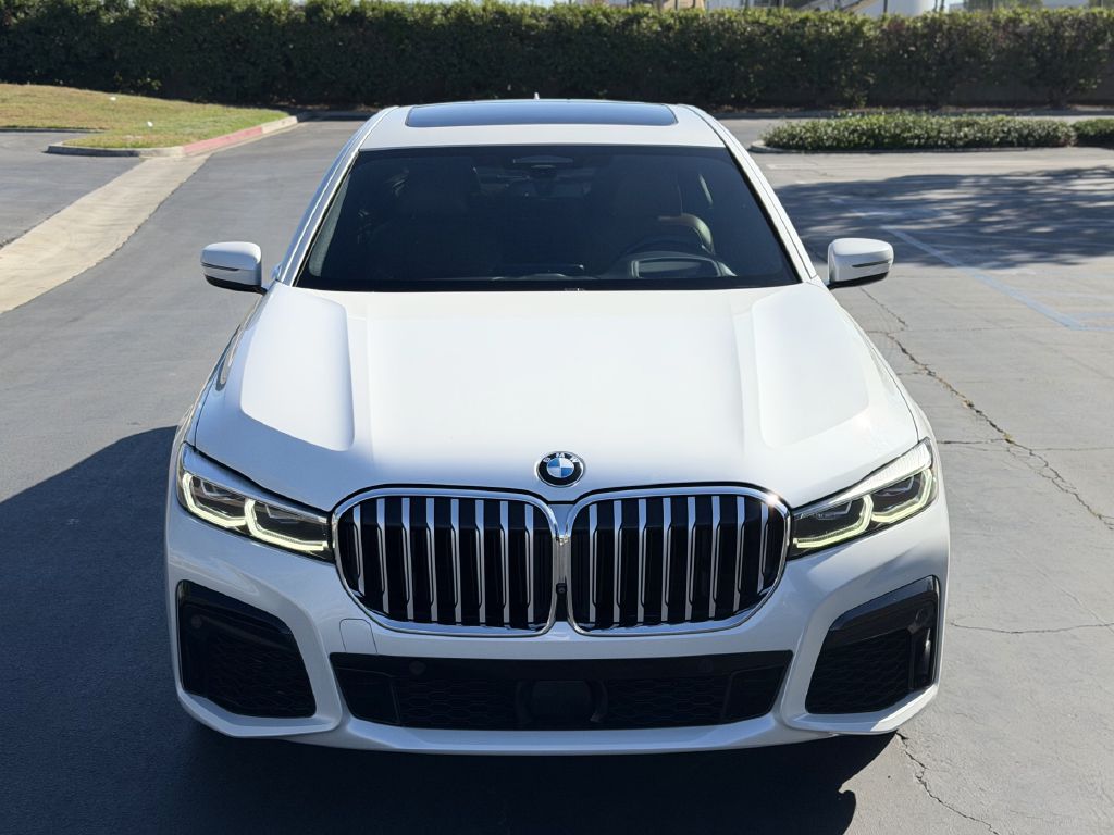 Photo 4 of this BMW 750
