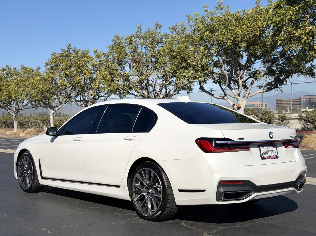 Photo 7 of this BMW 750