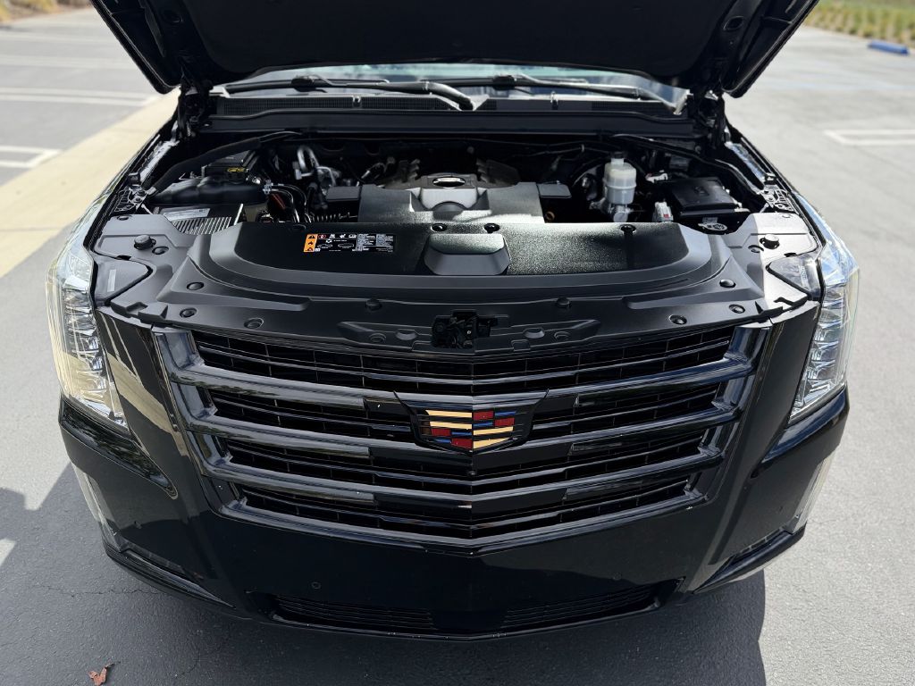 Photo 21 of this CADILLAC ESCALADE