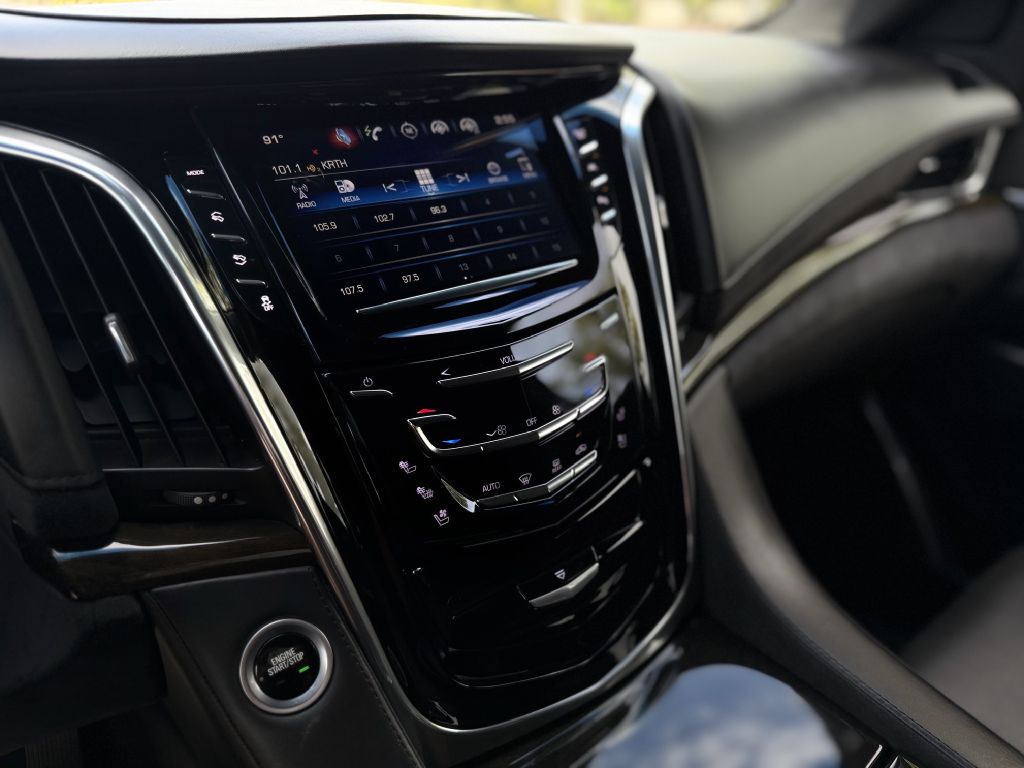 Photo 10 of this CADILLAC ESCALADE