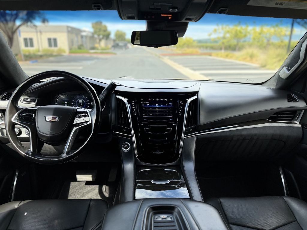 Photo 8 of this CADILLAC ESCALADE