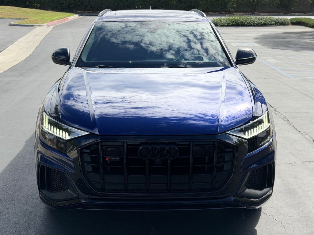 Photo 3 of this AUDI SQ8