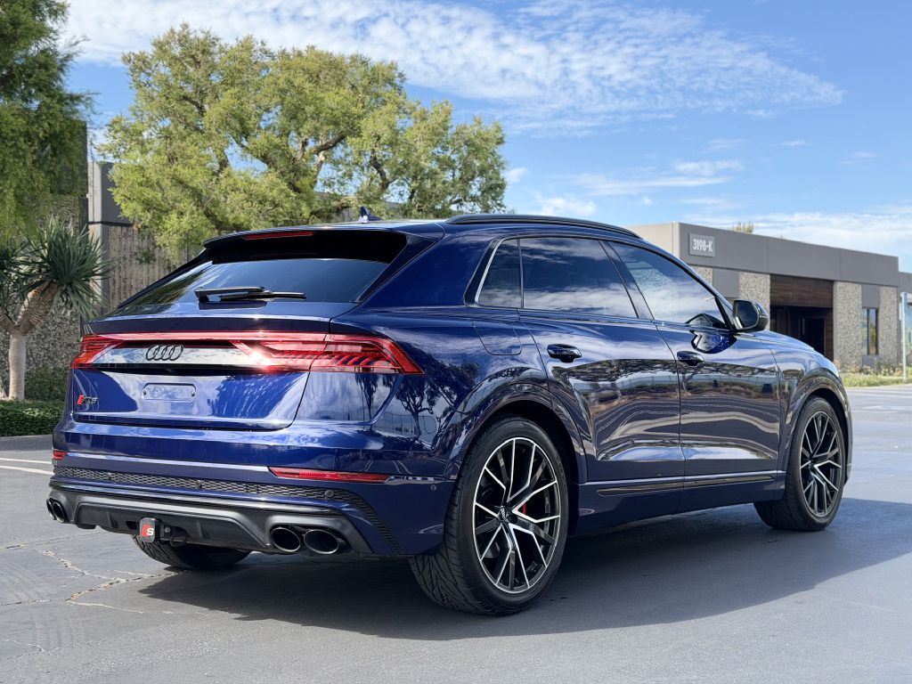 Photo 5 of this AUDI SQ8