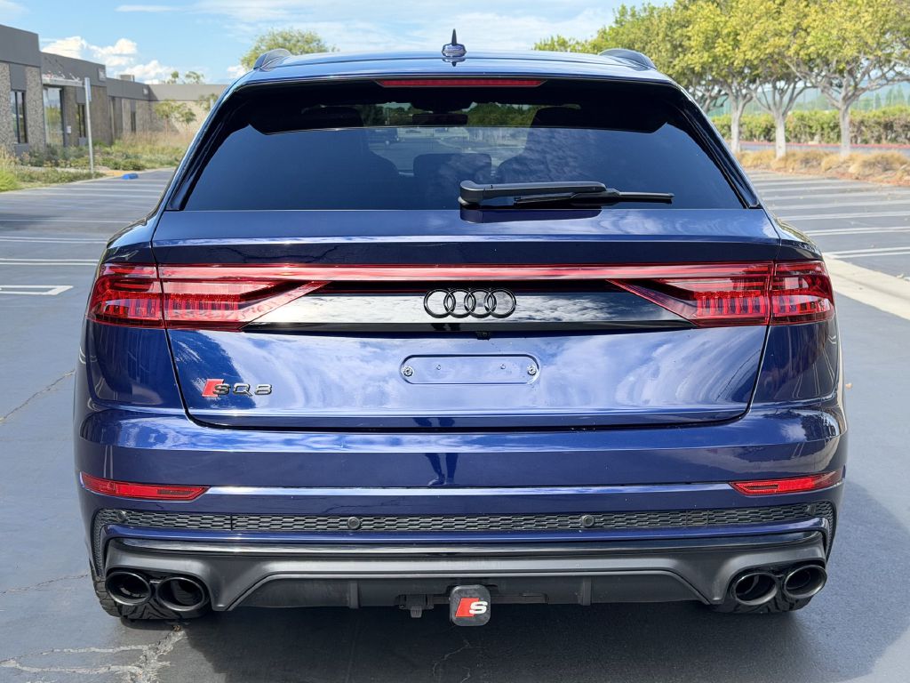 Photo 6 of this AUDI SQ8