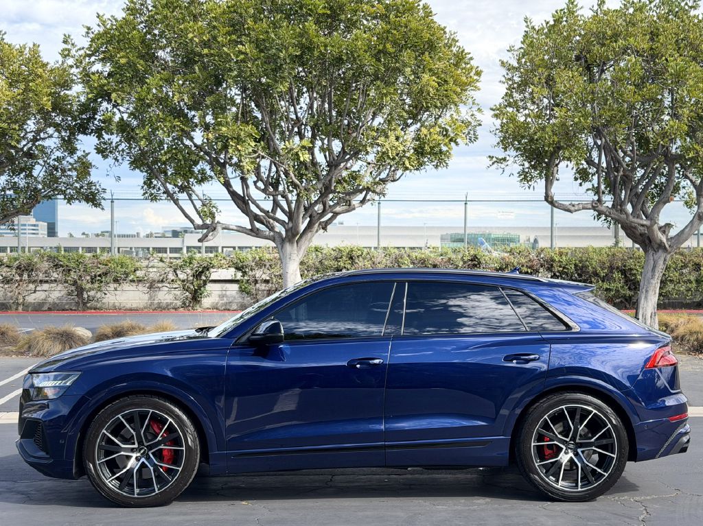 Photo 8 of this AUDI SQ8