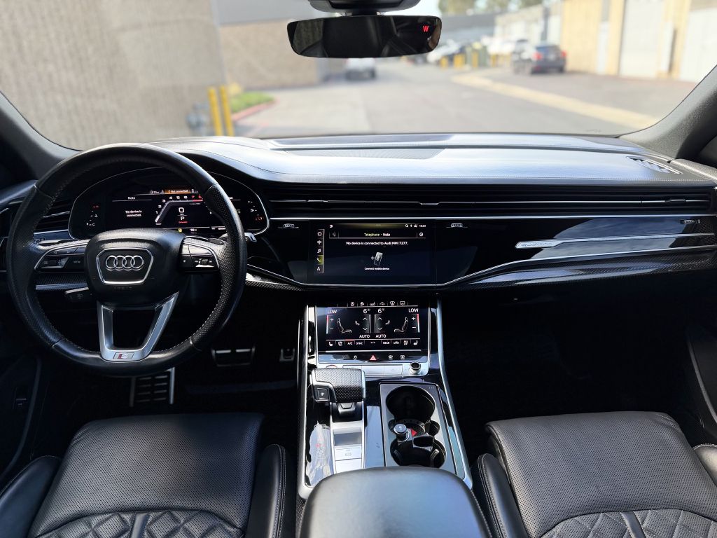 Photo 19 of this AUDI SQ8