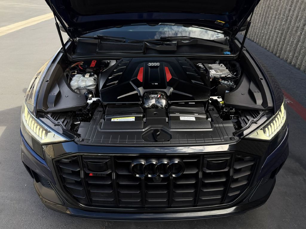 Photo 25 of this AUDI SQ8