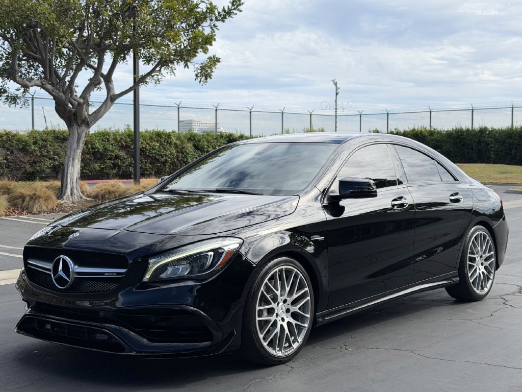 Photo 3 of this MERCEDES-BENZ CLA