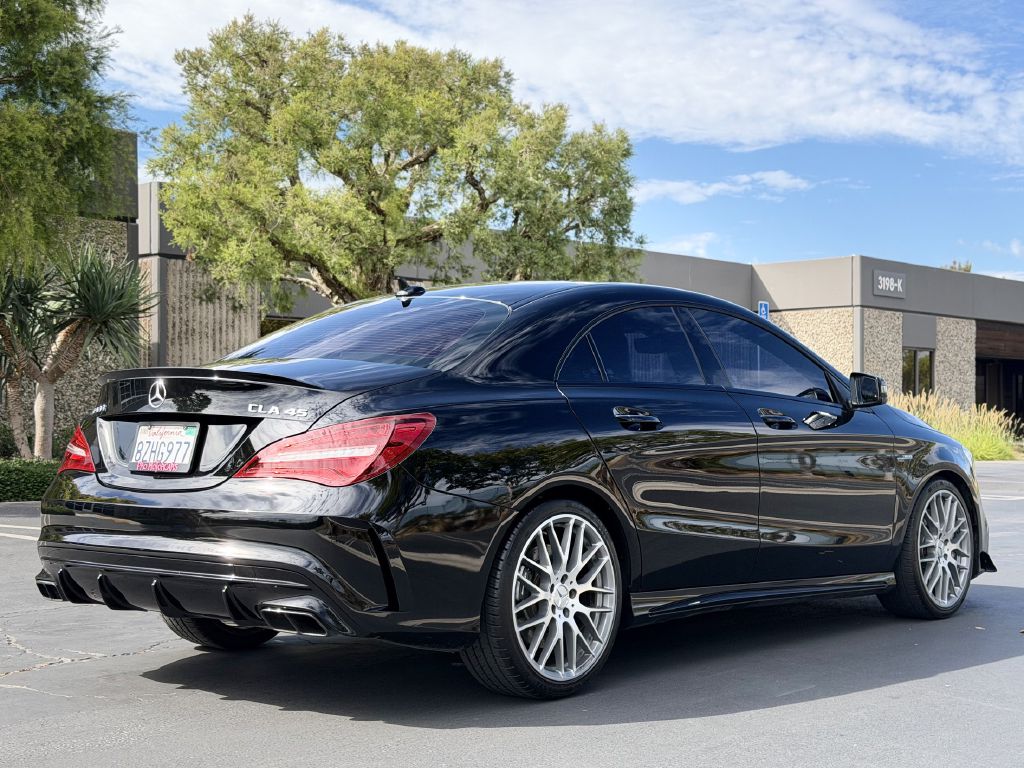 Photo 7 of this MERCEDES-BENZ CLA