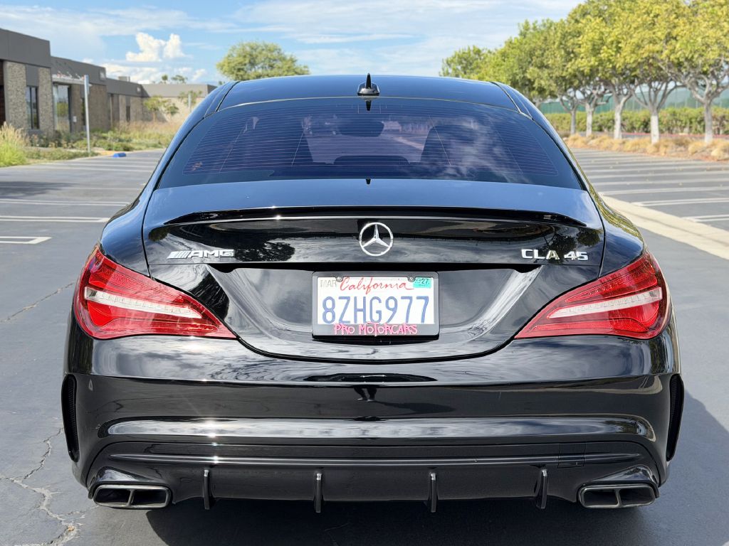 Photo 8 of this MERCEDES-BENZ CLA