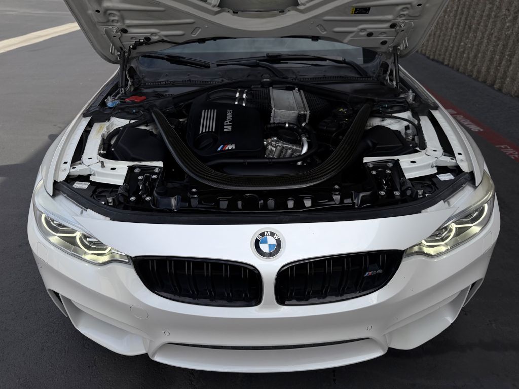 Photo 15 of this BMW M4