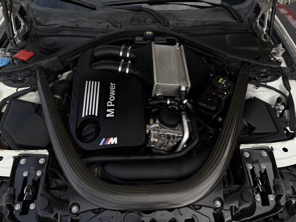 Photo 16 of this BMW M4