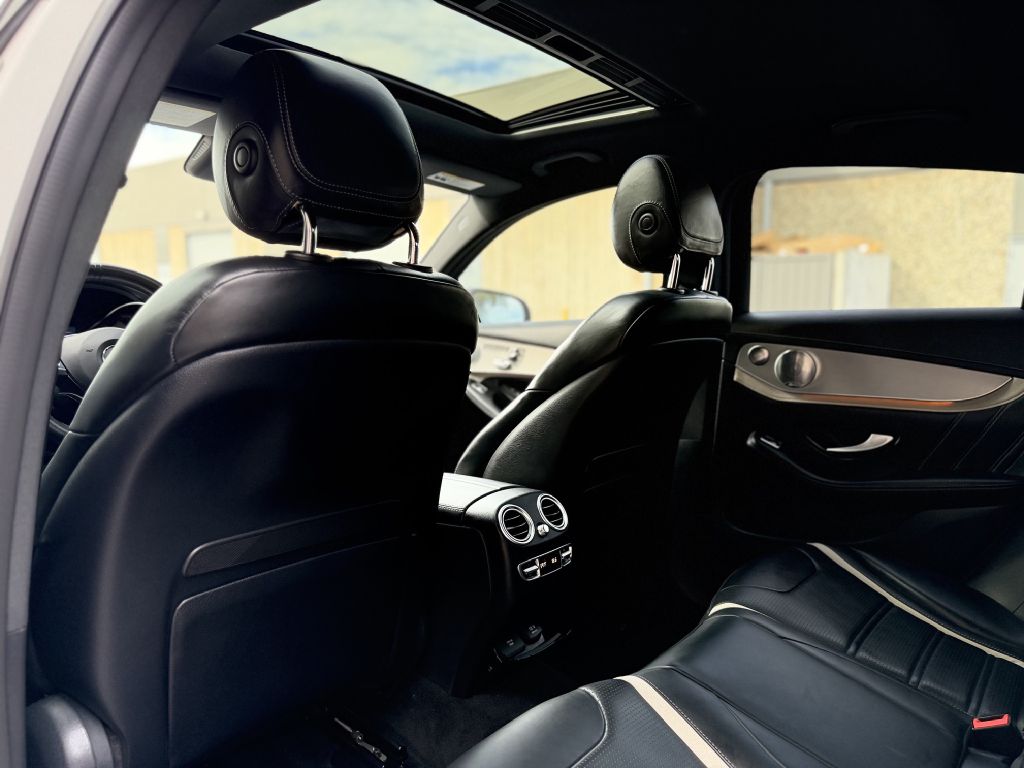 Photo 15 of this MERCEDES-BENZ GLC COUPE