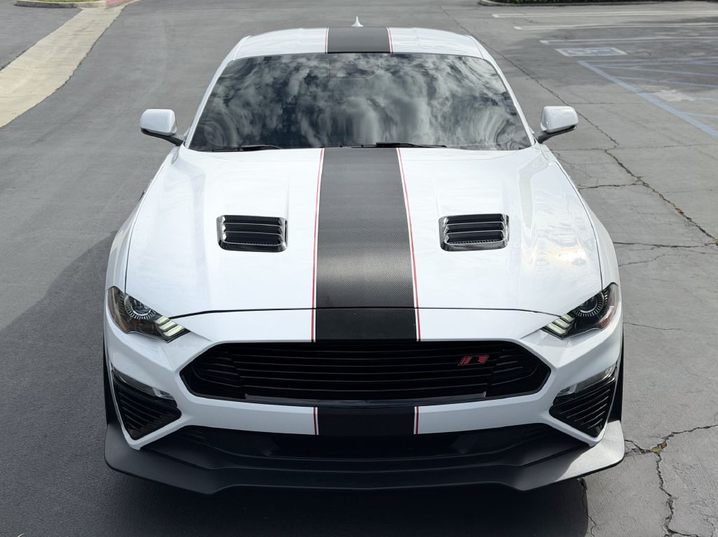 Photo 4 of this FORD MUSTANG
