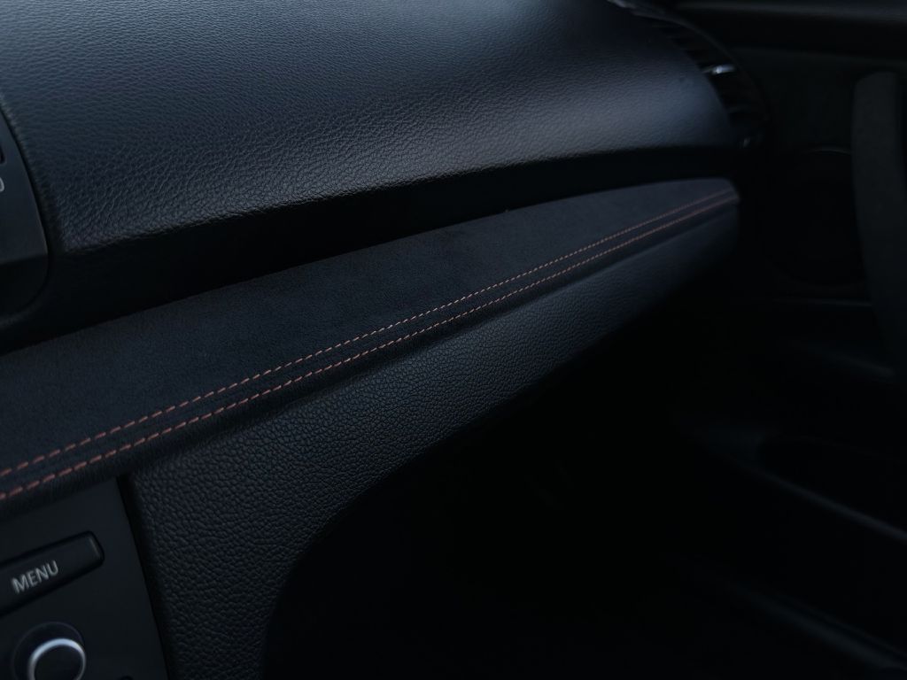 Photo 28 of this BMW 1M