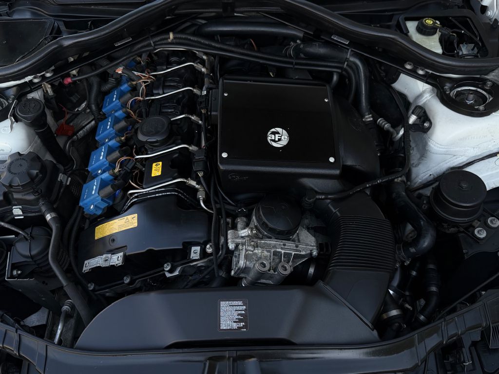 Photo 30 of this BMW 1M