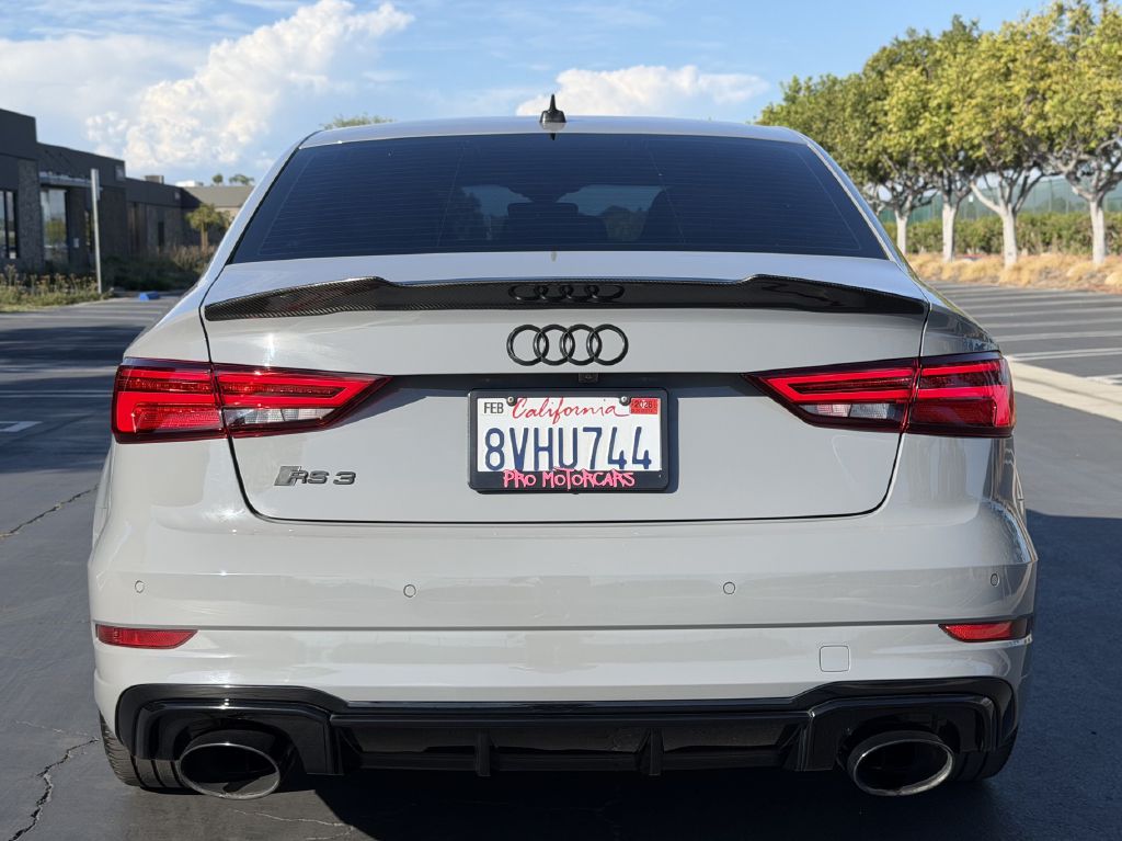 Photo 6 of this AUDI RS3