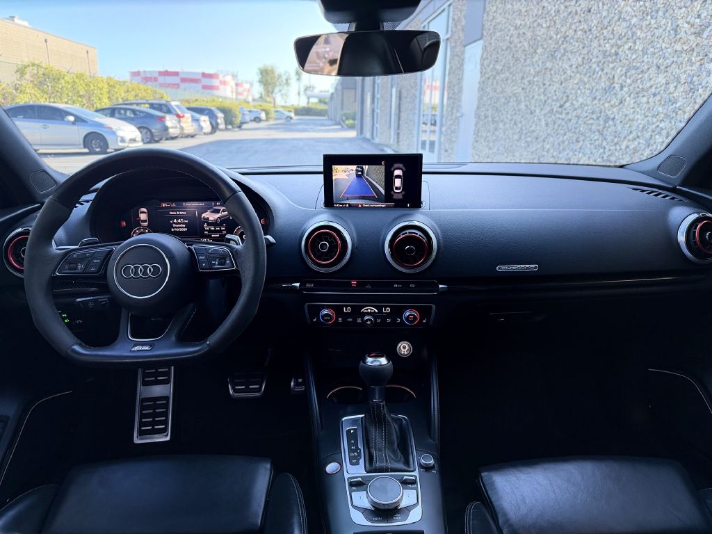 Photo 21 of this AUDI RS3